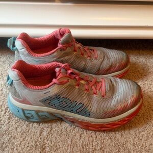 Hoka one one Arahi women’s stability running shoes size 8.5